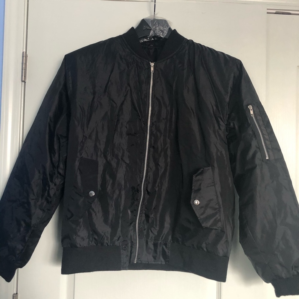 ✨ Classic Bomber Jacket ✨